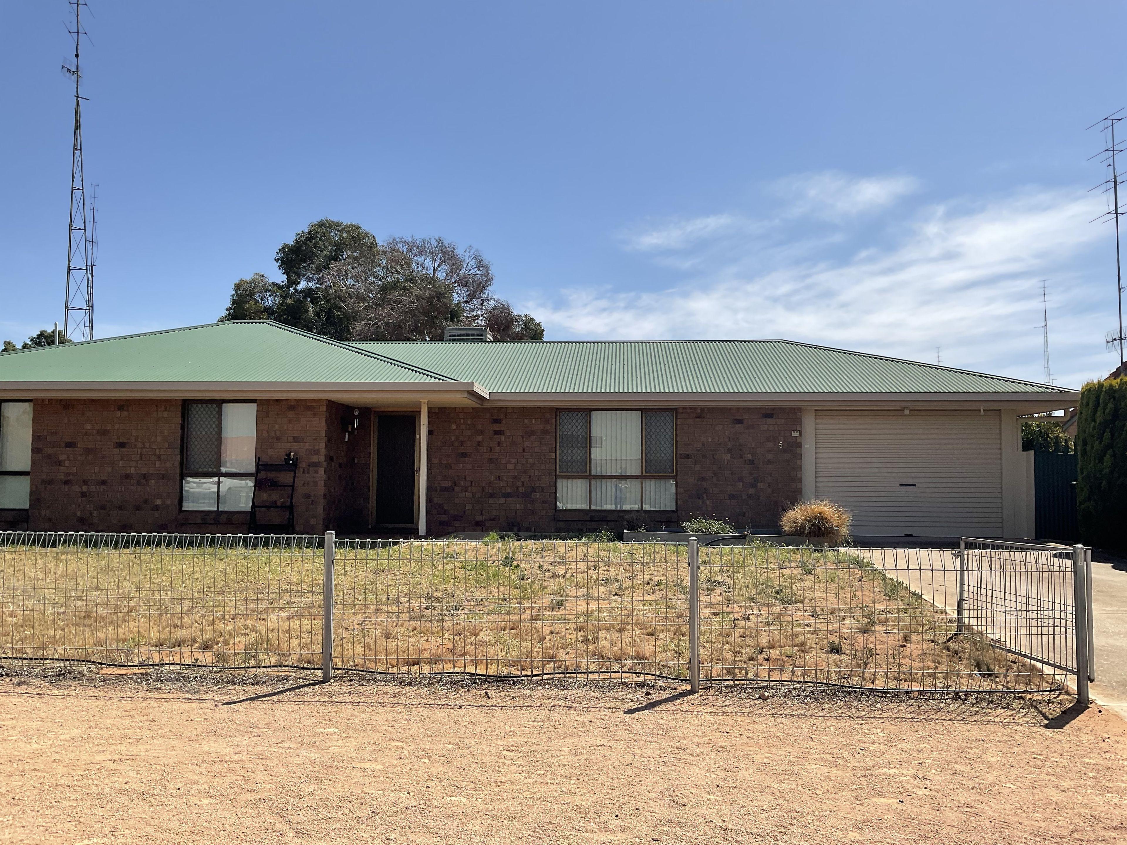 Prop-GPT: House: SA Waikerie, SA 5330 Home For Rent