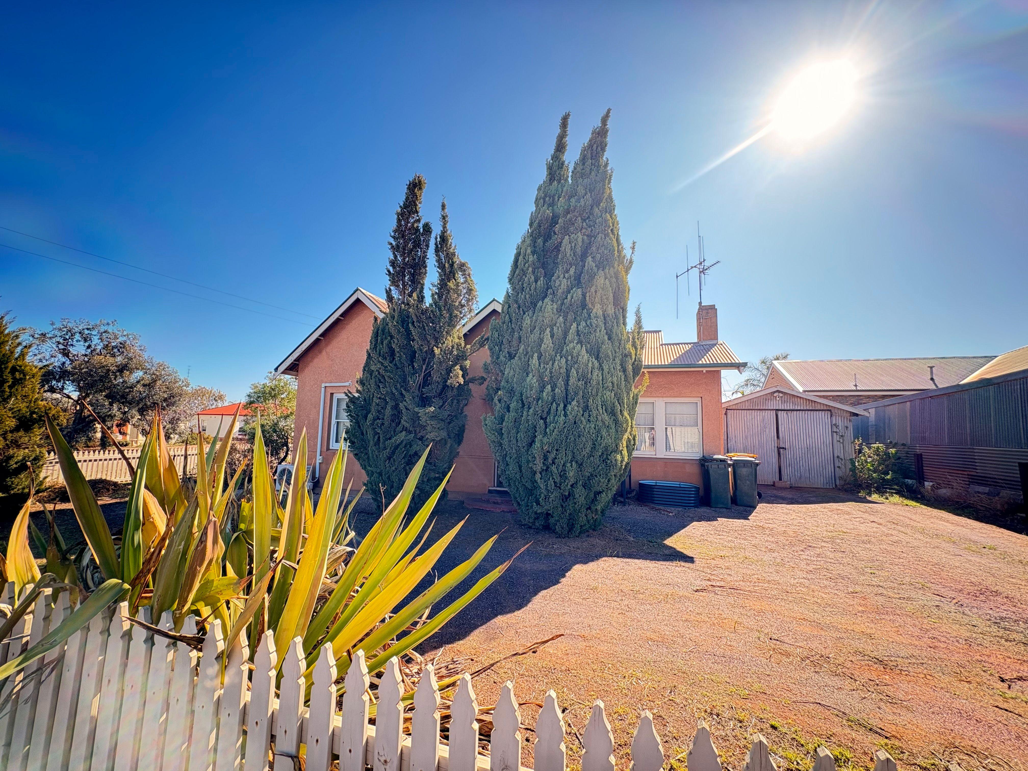 Prop-GPT: House: SA Whyalla, SA 5600 Home For Rent