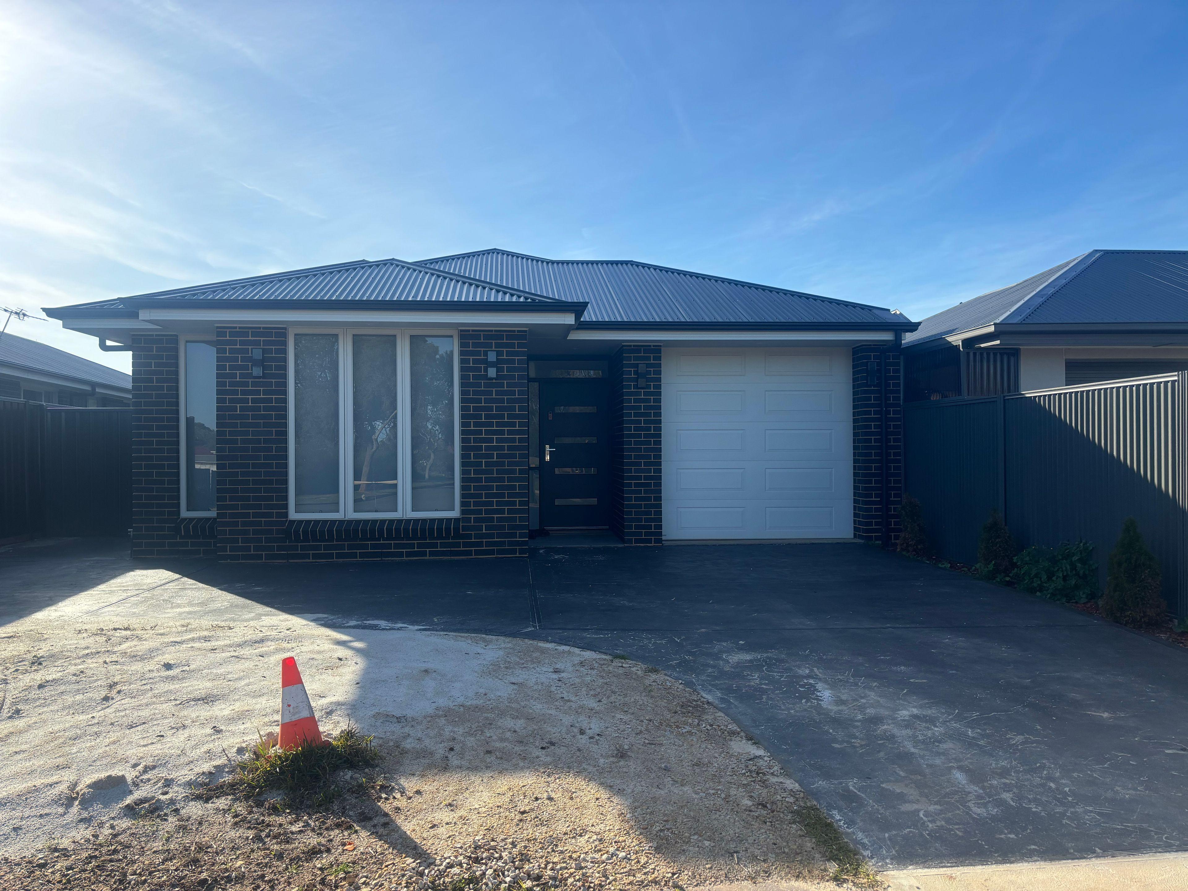 Prop-GPT: House: SA Elizabeth Downs, SA 5113 Home For Rent