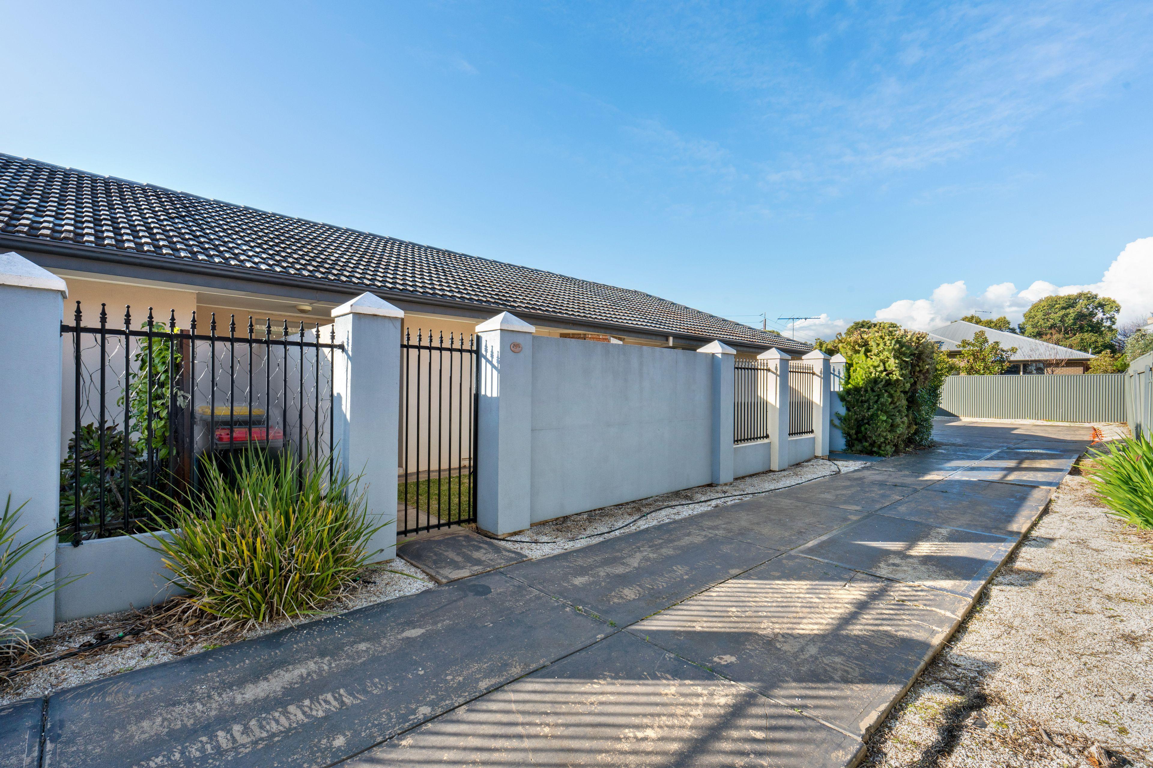 Prop-GPT: Unit: SA Trinity Gardens, SA 5068 Home For Rent