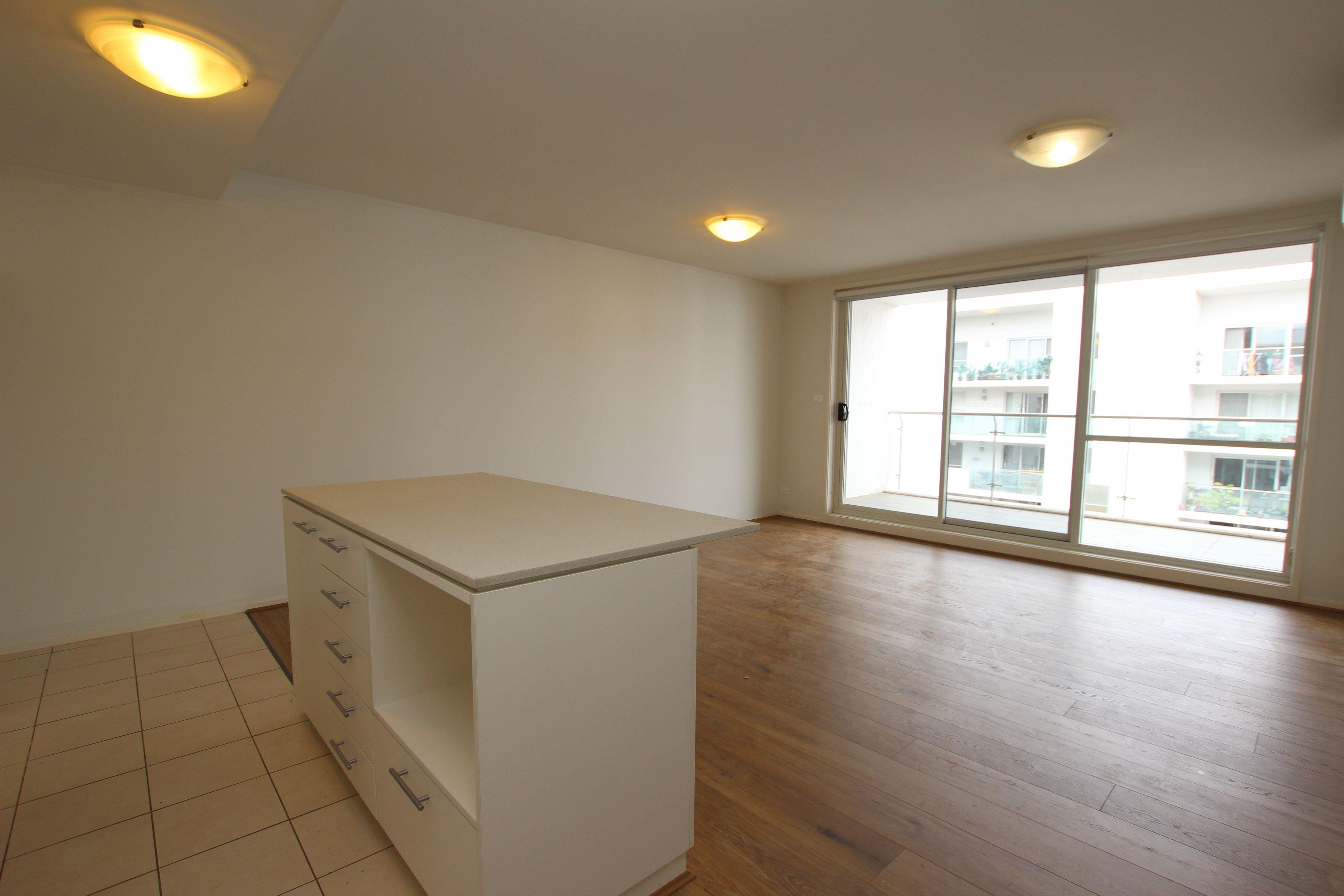 Apartment for Rent: Belconnen, ACT 2617, ACT, 2617