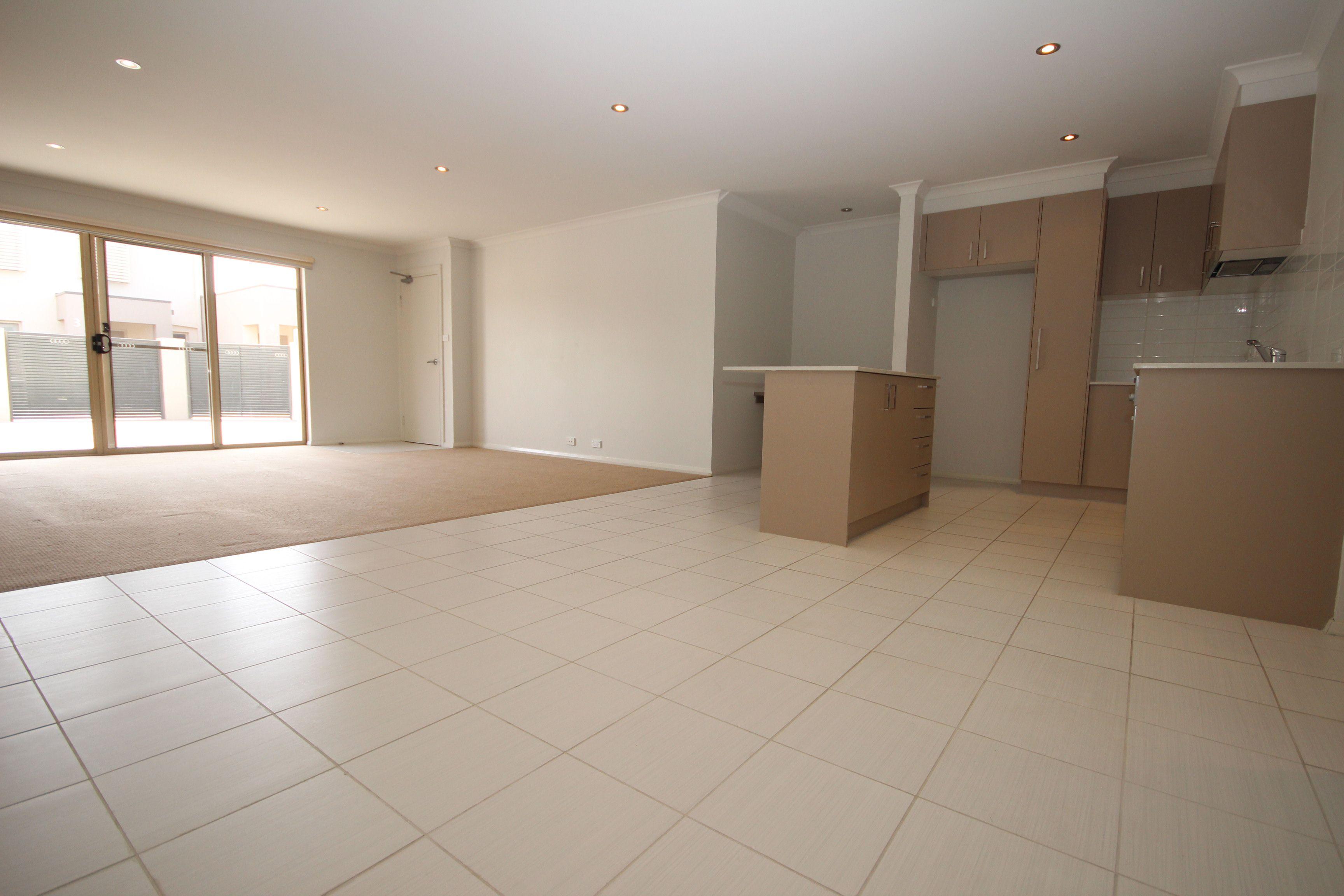 STYLISH APARTMENT, EXCELLENT LOCATION !