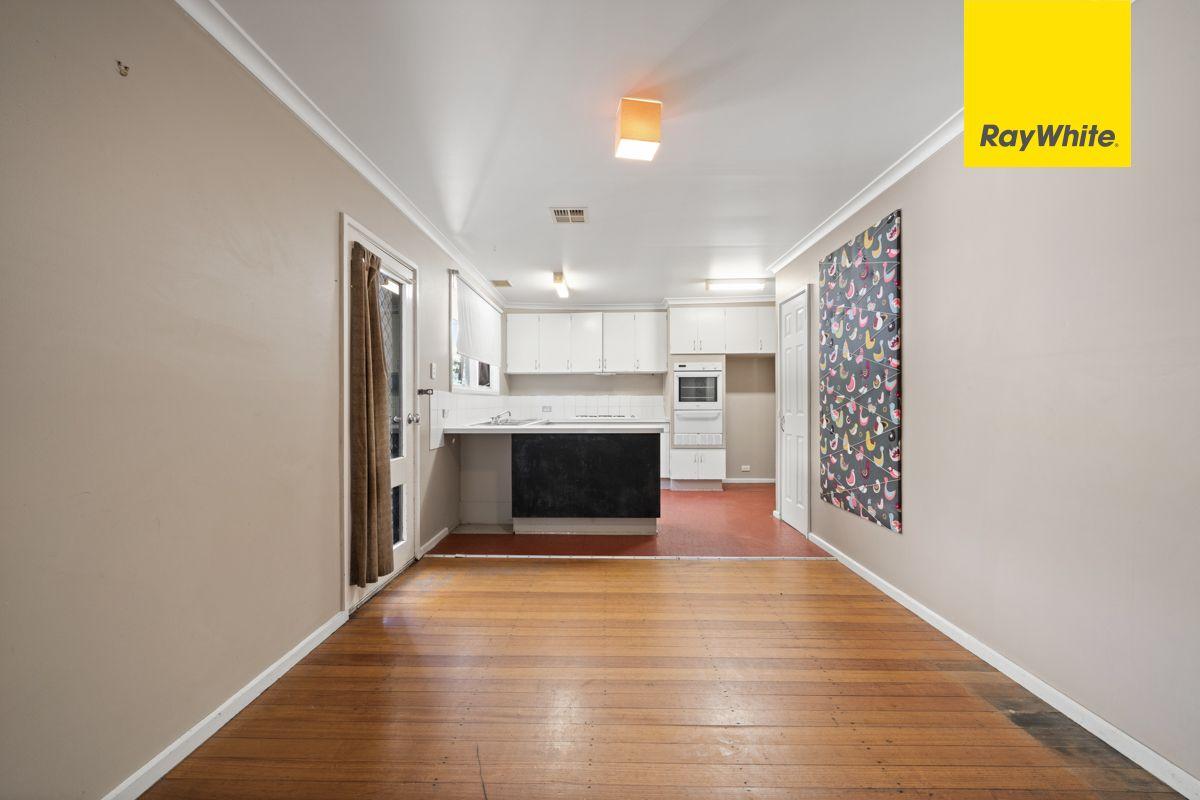 House for Rent: Holt, ACT 2615, ACT, 2615