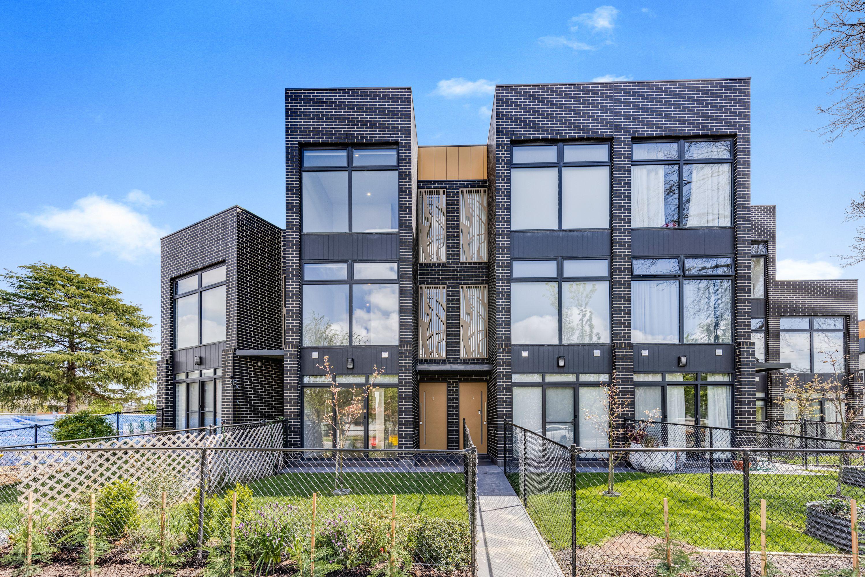 Prop-GPT: Townhouse: ACT O'Connor, ACT 2602 Home For Rent