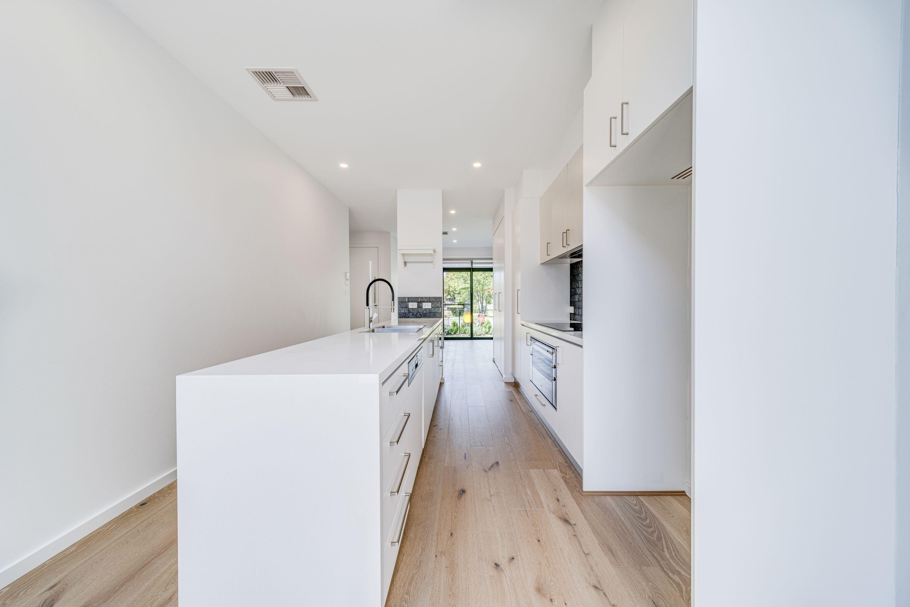 Townhouse for Rent: O'Connor, ACT 2602, ACT, 2602