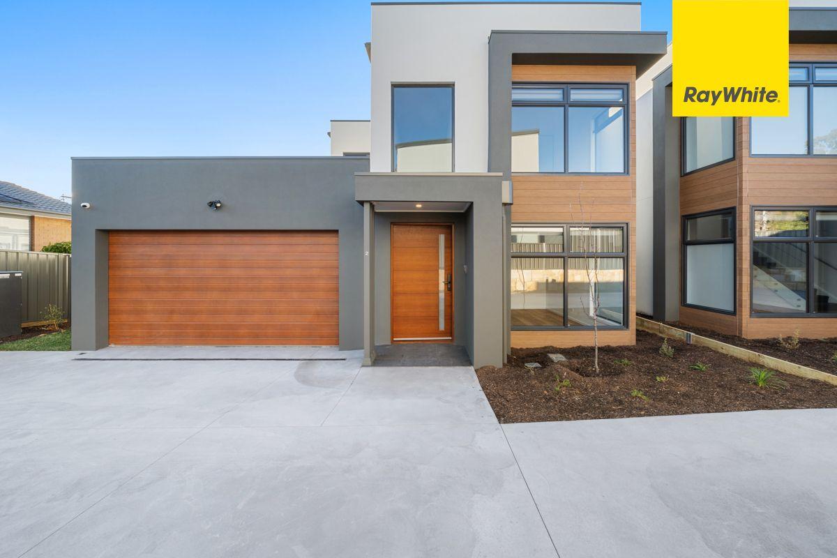 Prop-GPT: Townhouse: ACT Weetangera, ACT 2614 Home For Rent