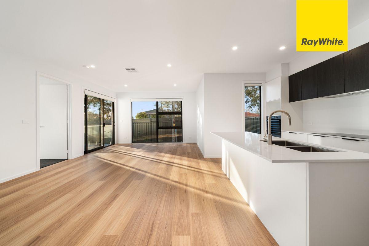 Townhouse for Rent: Weetangera, ACT 2614, ACT, 2614