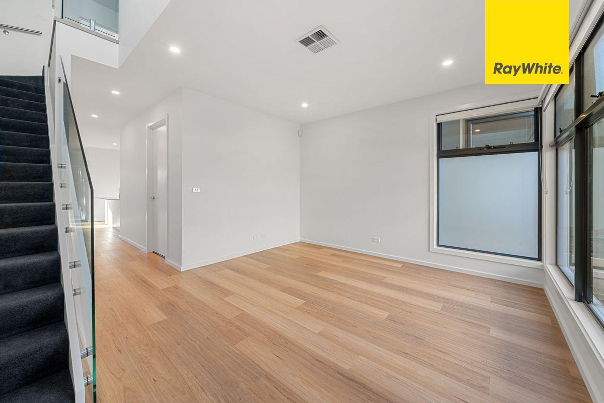 Townhouse for Rent: Weetangera, ACT 2614, ACT, 2614