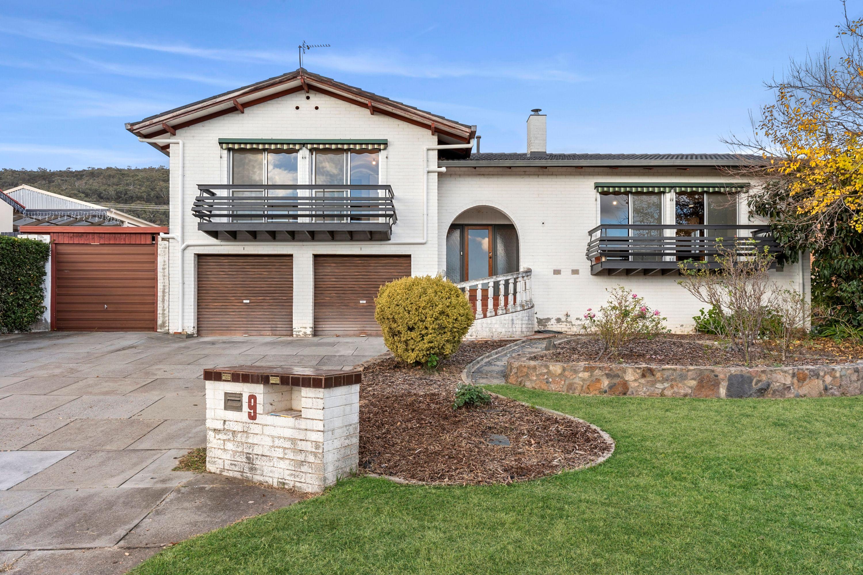 Prop-GPT: House: ACT Kambah, ACT 2902 Home For Rent