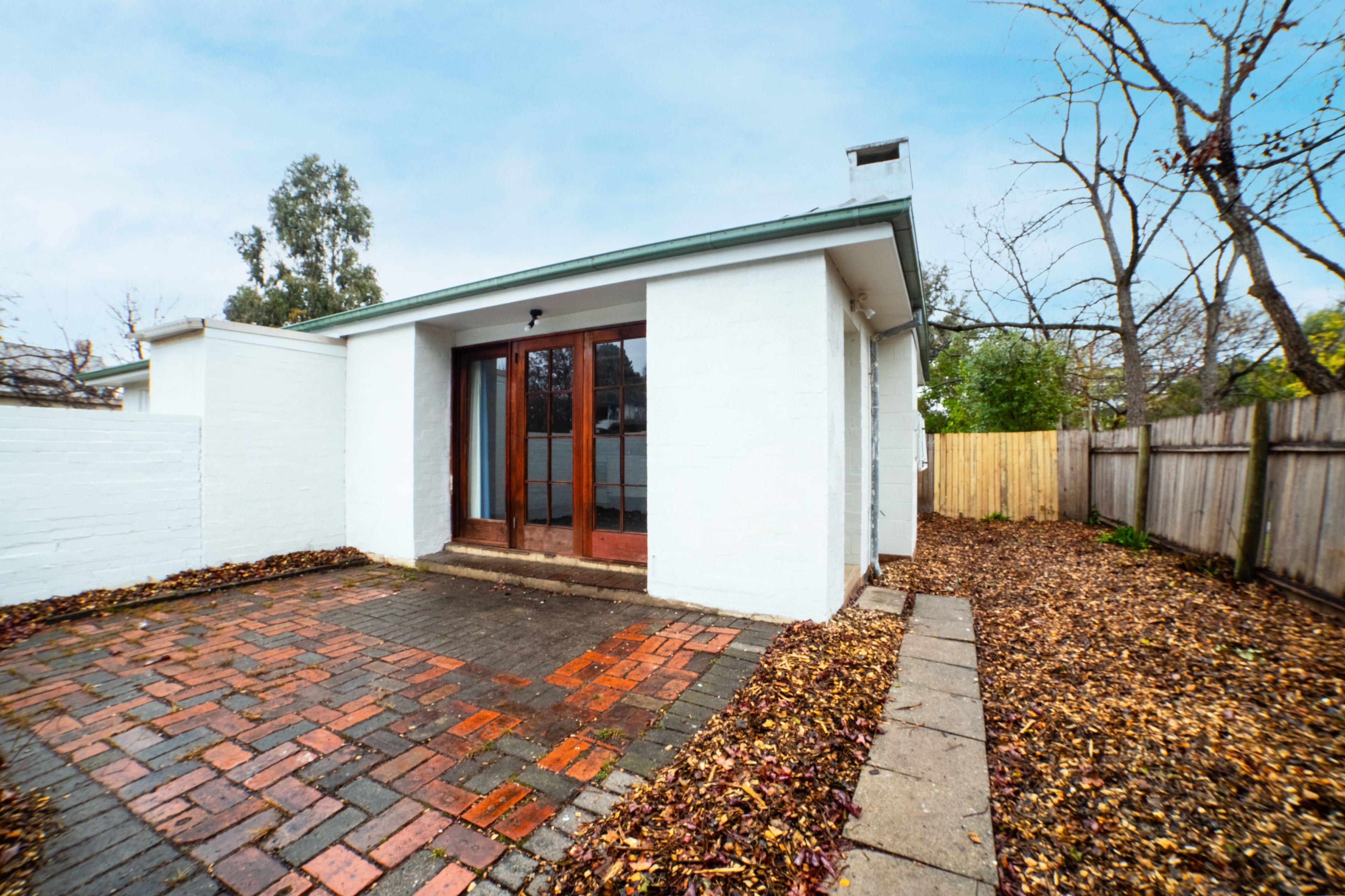 Prop-GPT: Unit: ACT Braddon, ACT 2612 Home For Rent