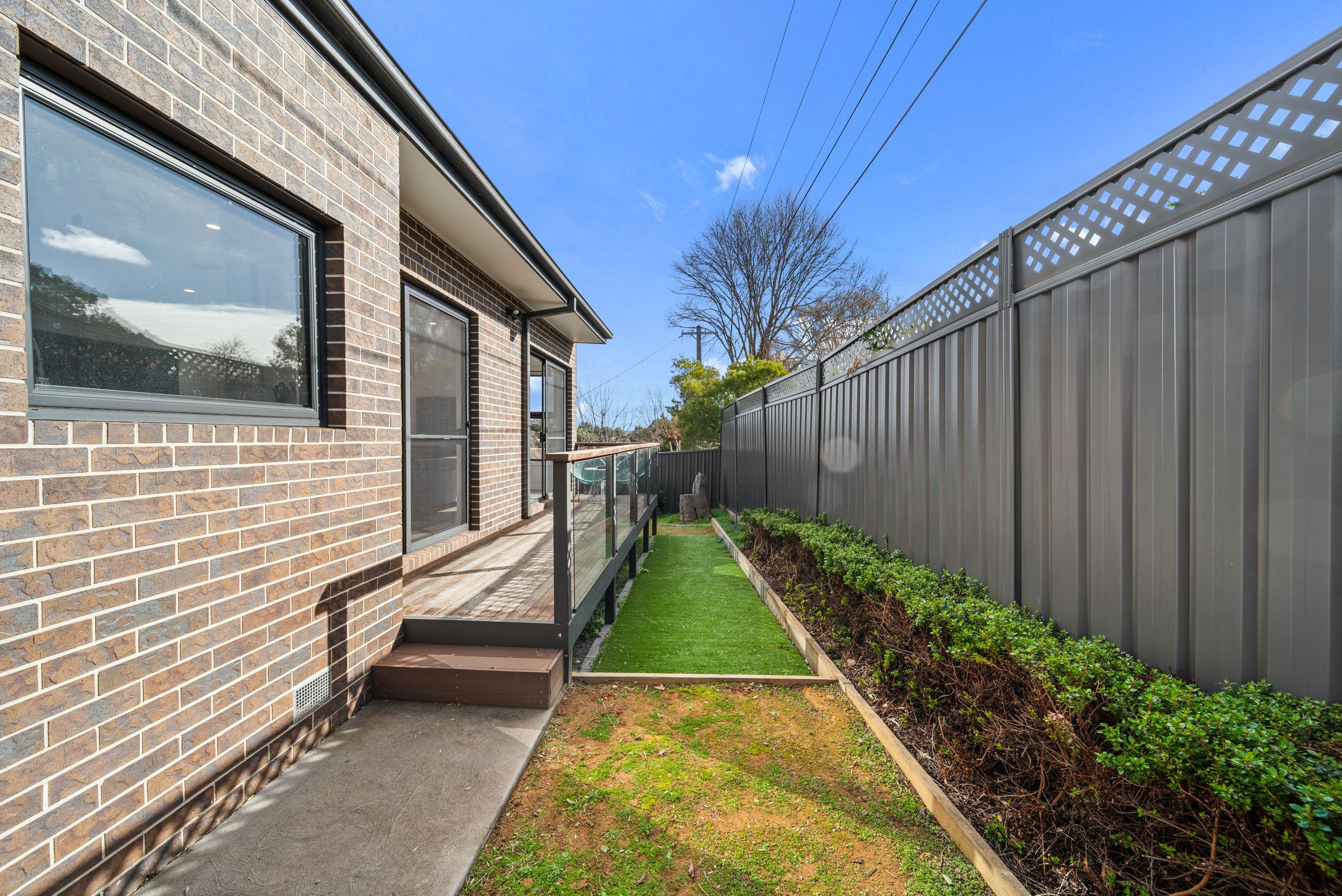 Townhouse for Rent: Mawson, ACT 2607, ACT, 2607