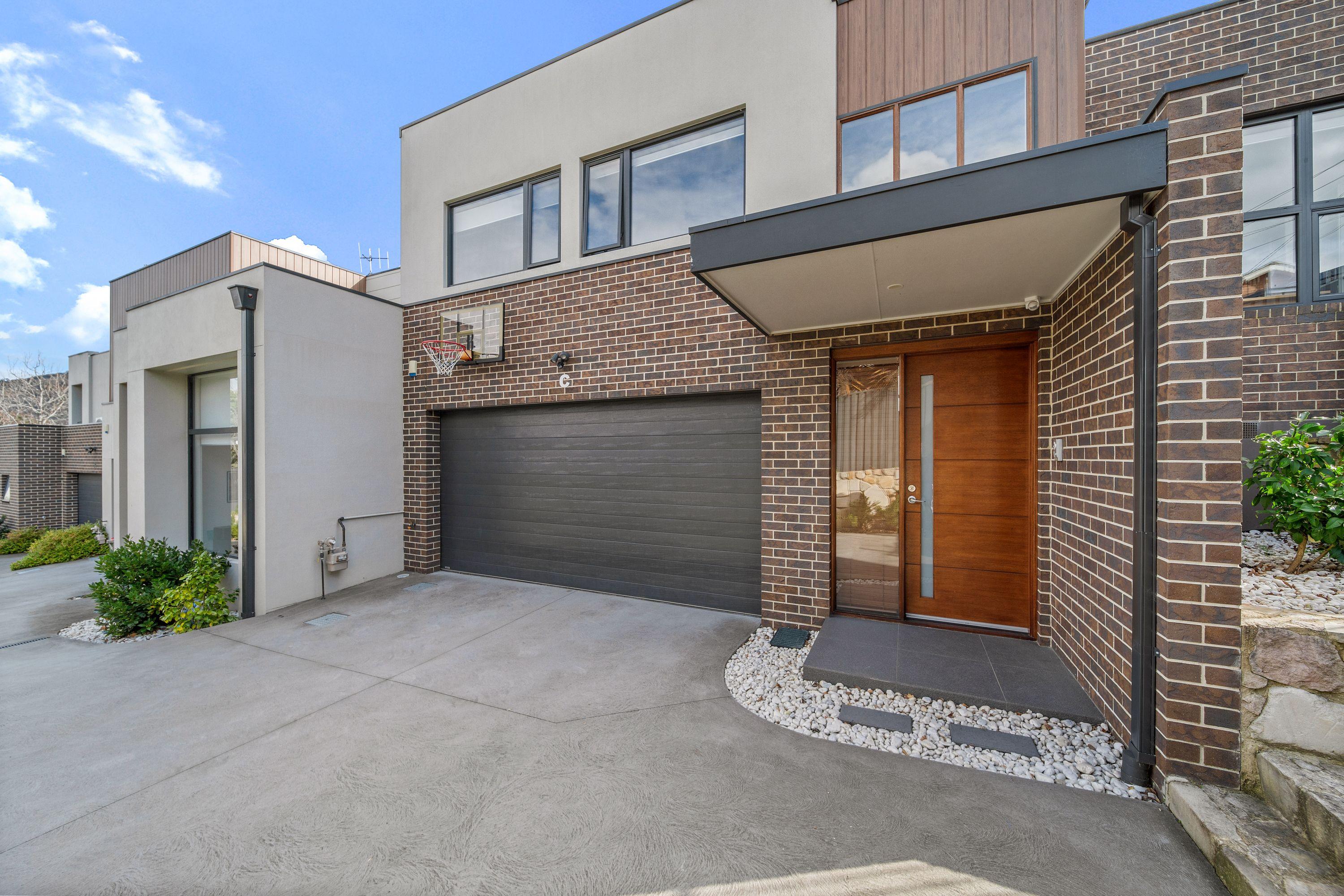 Townhouse for Rent: Mawson, ACT 2607, ACT, 2607