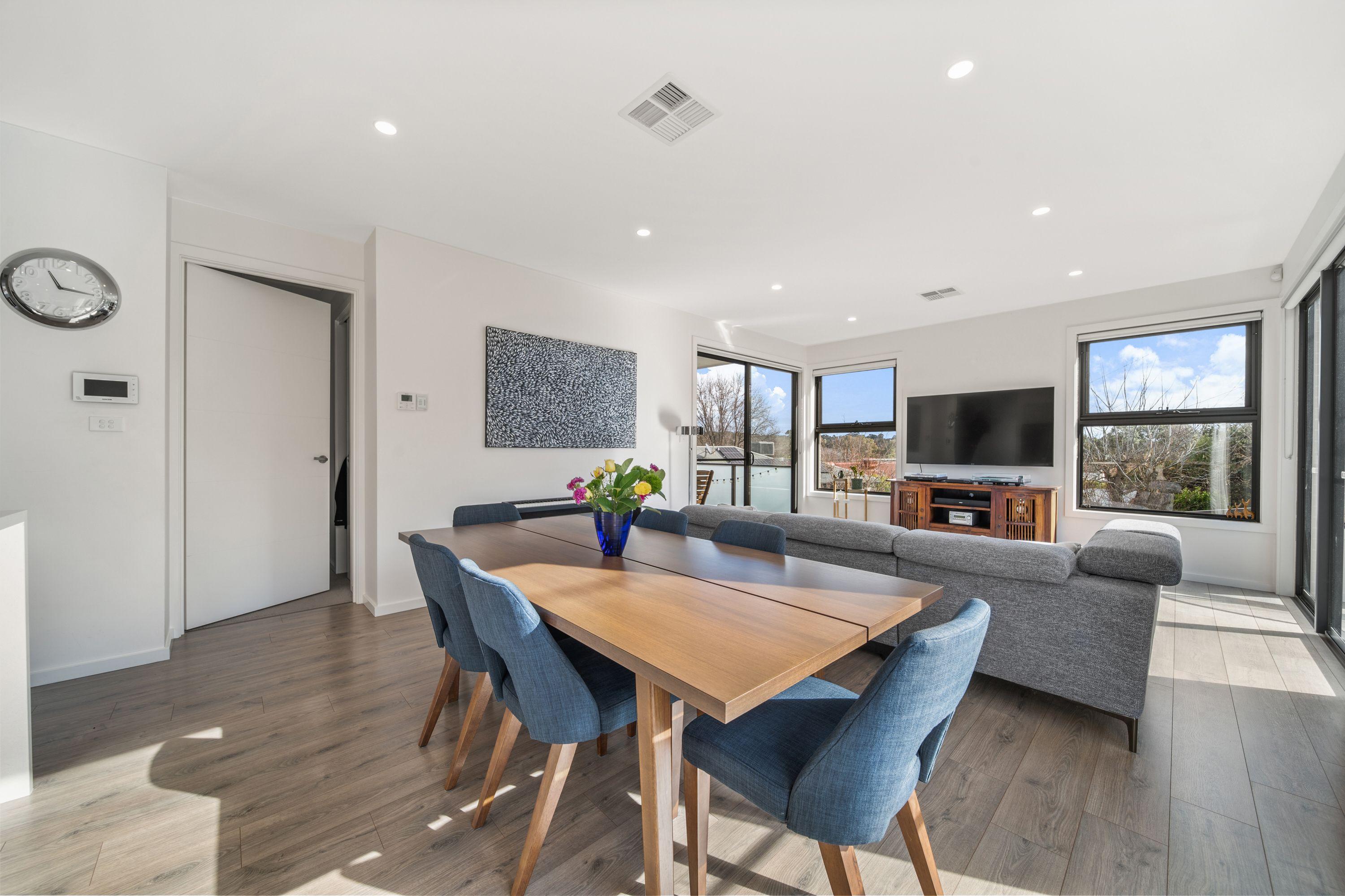 Townhouse for Rent: Mawson, ACT 2607, ACT, 2607
