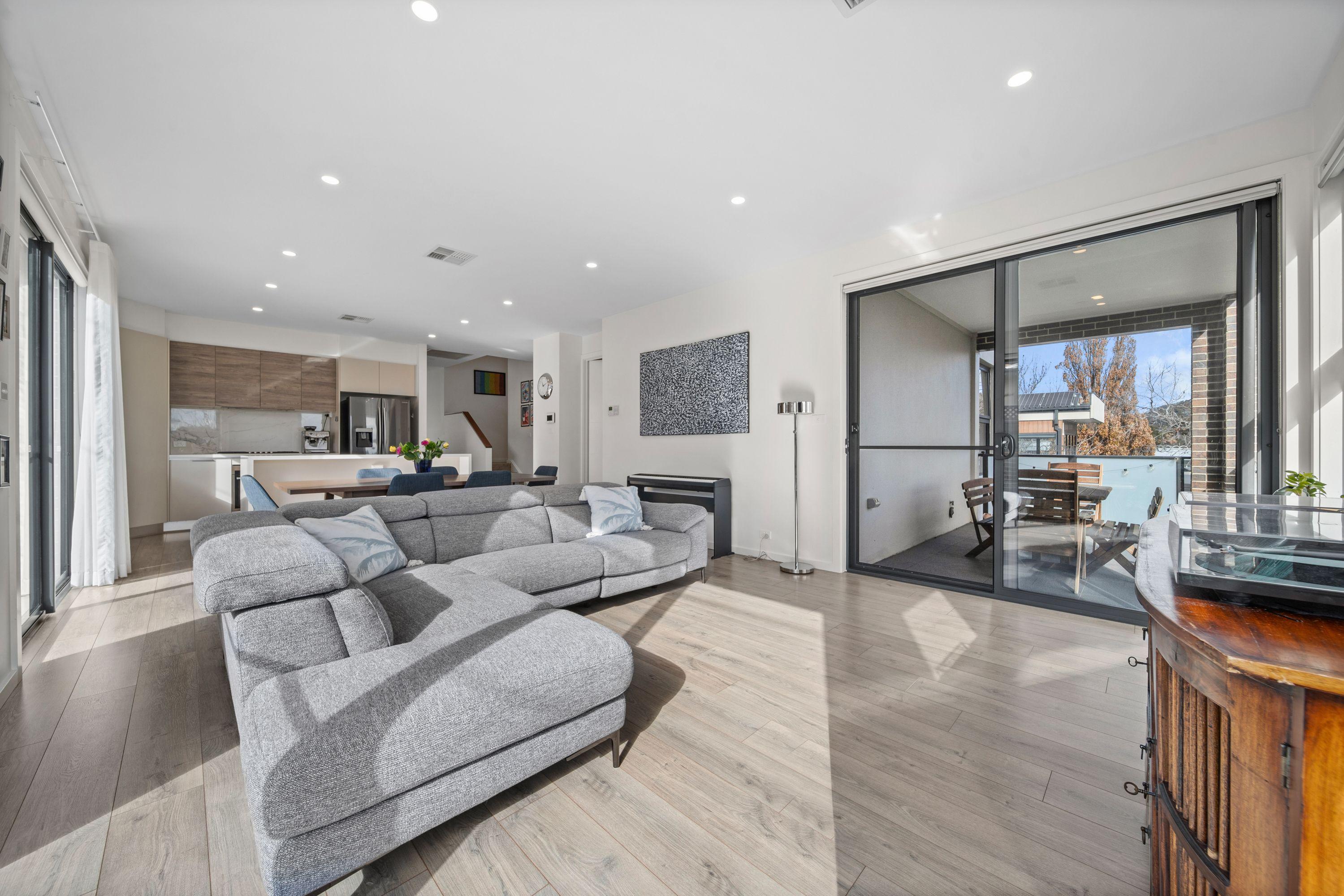 Townhouse for Rent: Mawson, ACT 2607, ACT, 2607