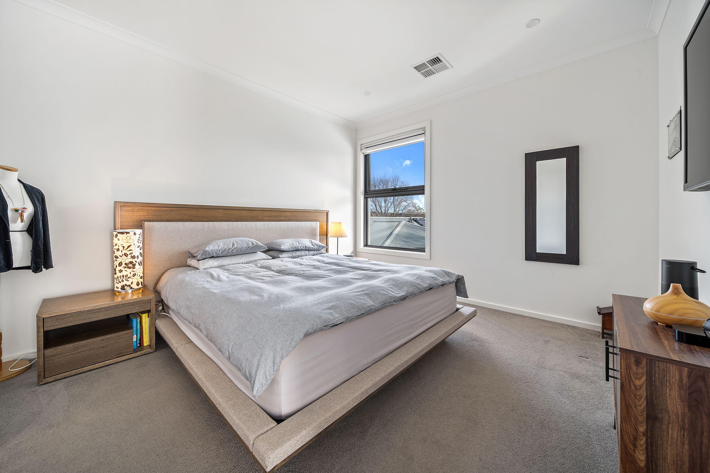 Townhouse for Rent: Mawson, ACT 2607, ACT, 2607