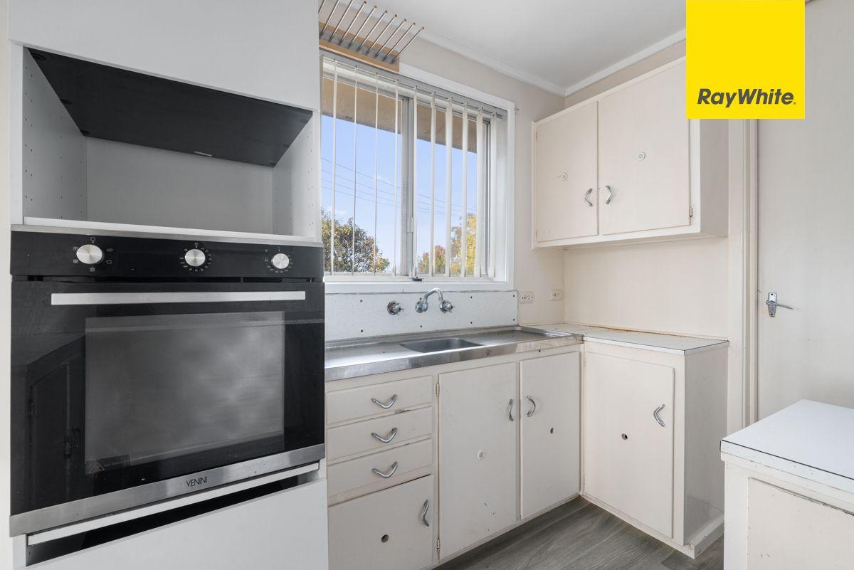 House for Rent: Macquarie, ACT 2614, ACT, 2614