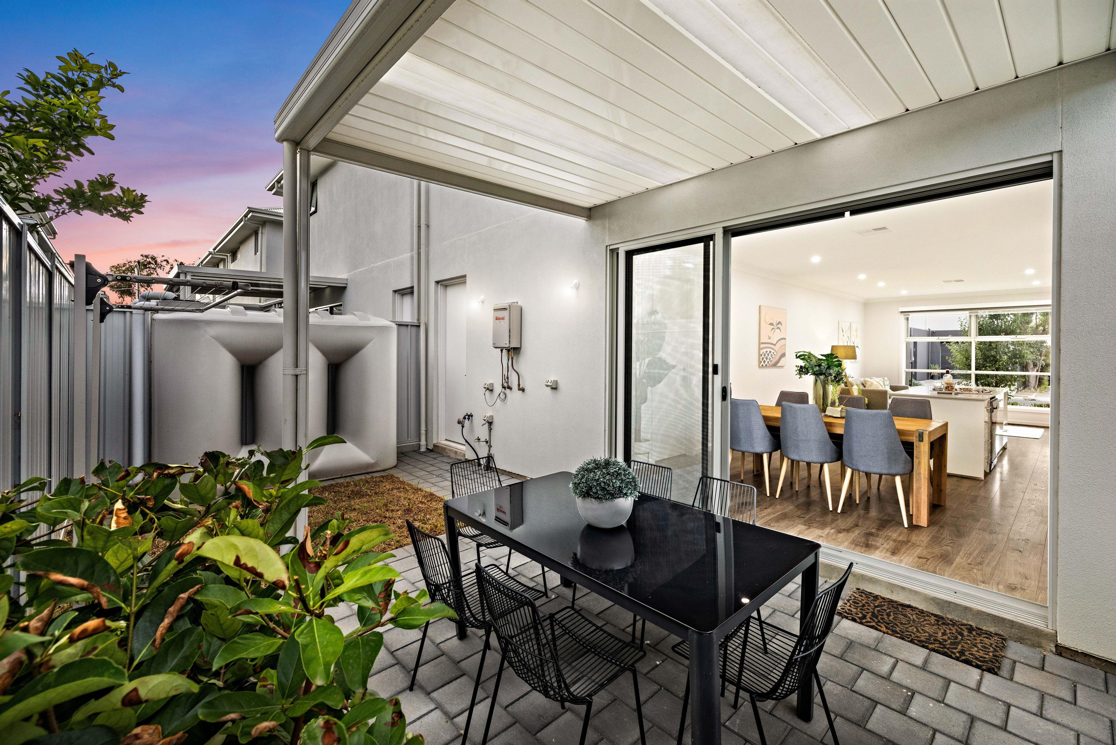 Beautiful modern family home available for rent!