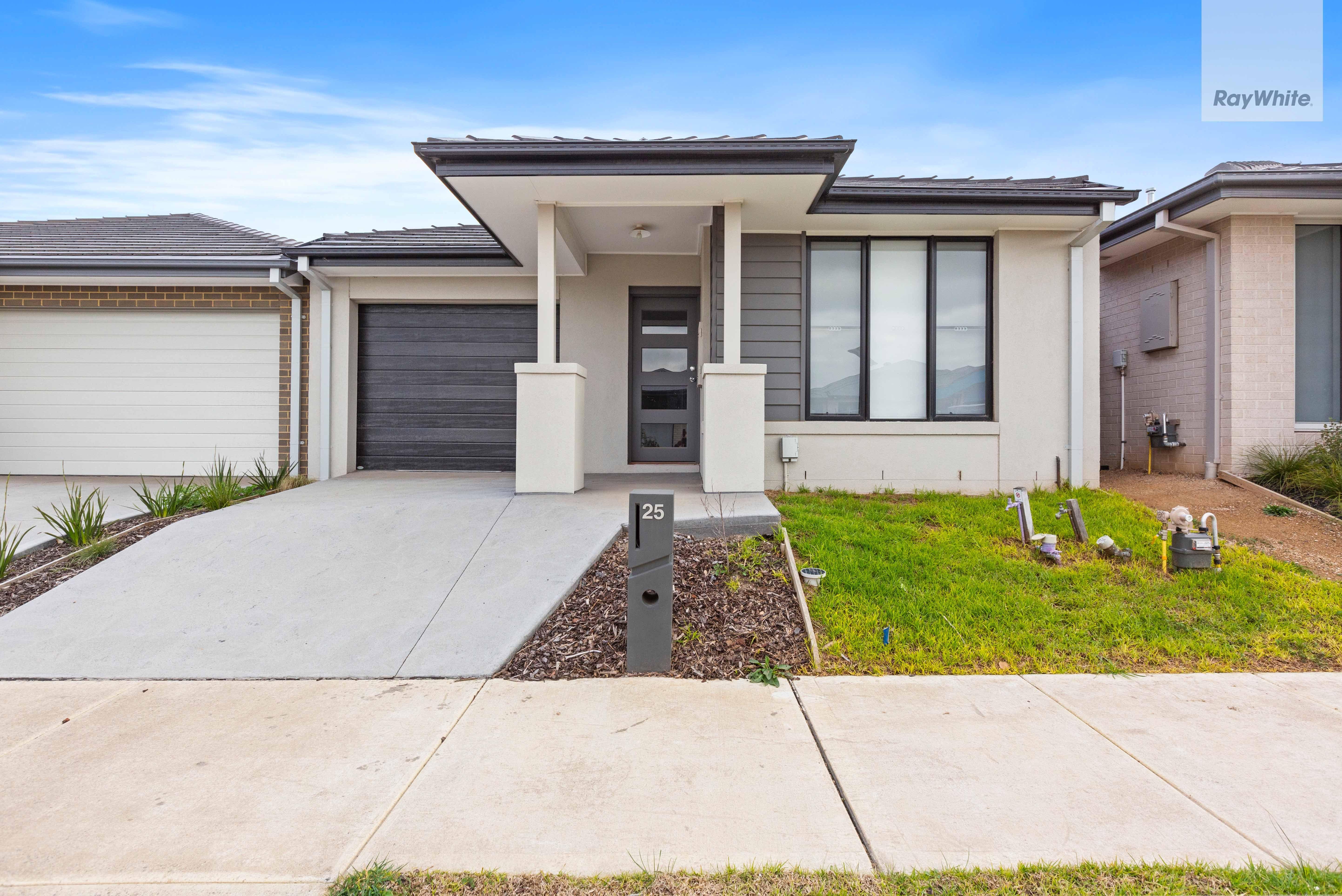 Prop-GPT: House: VIC Kalkallo, VIC 3064 Home For Rent