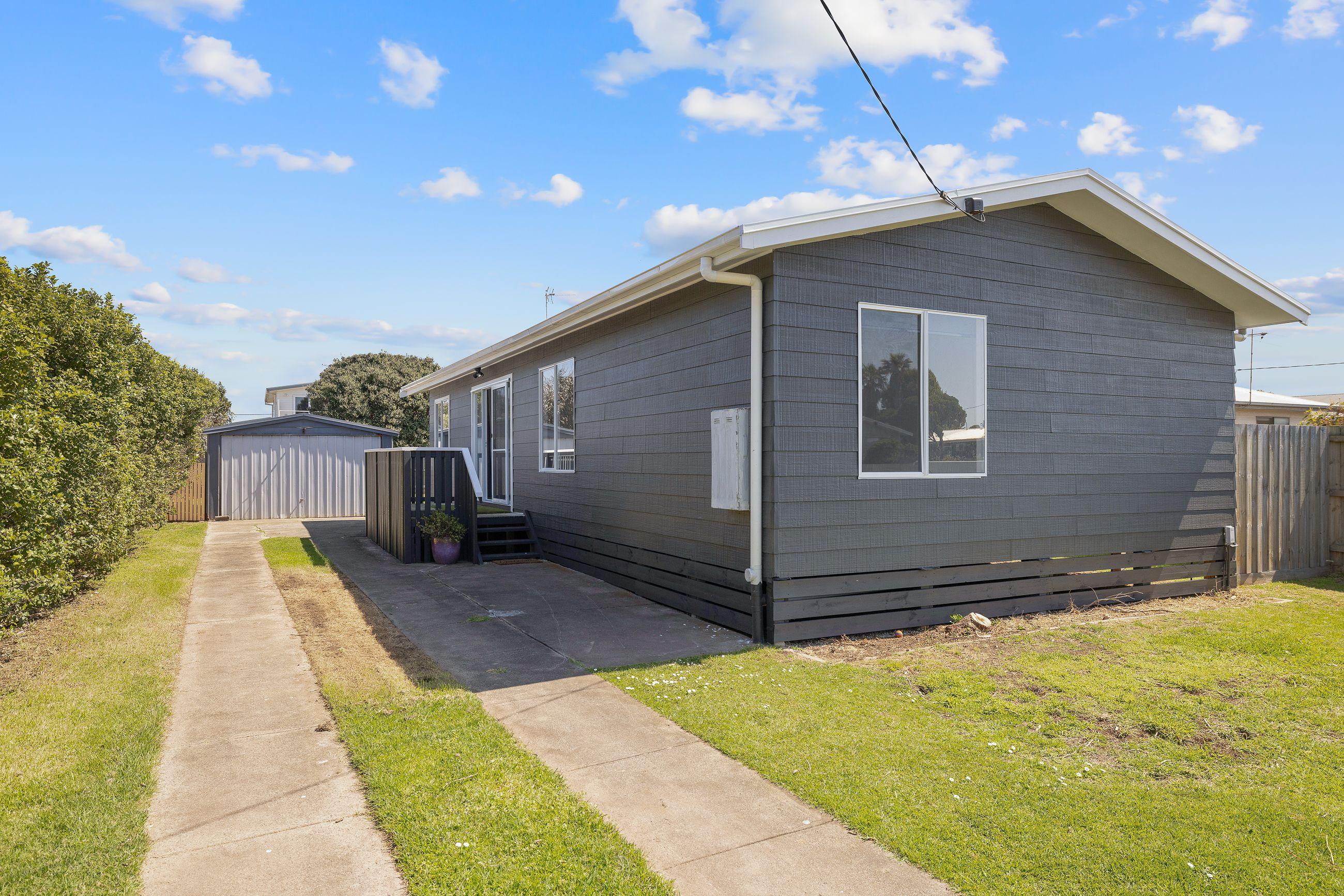 Prop-GPT: House: VIC Sunderland Bay, VIC 3922 Home For Rent