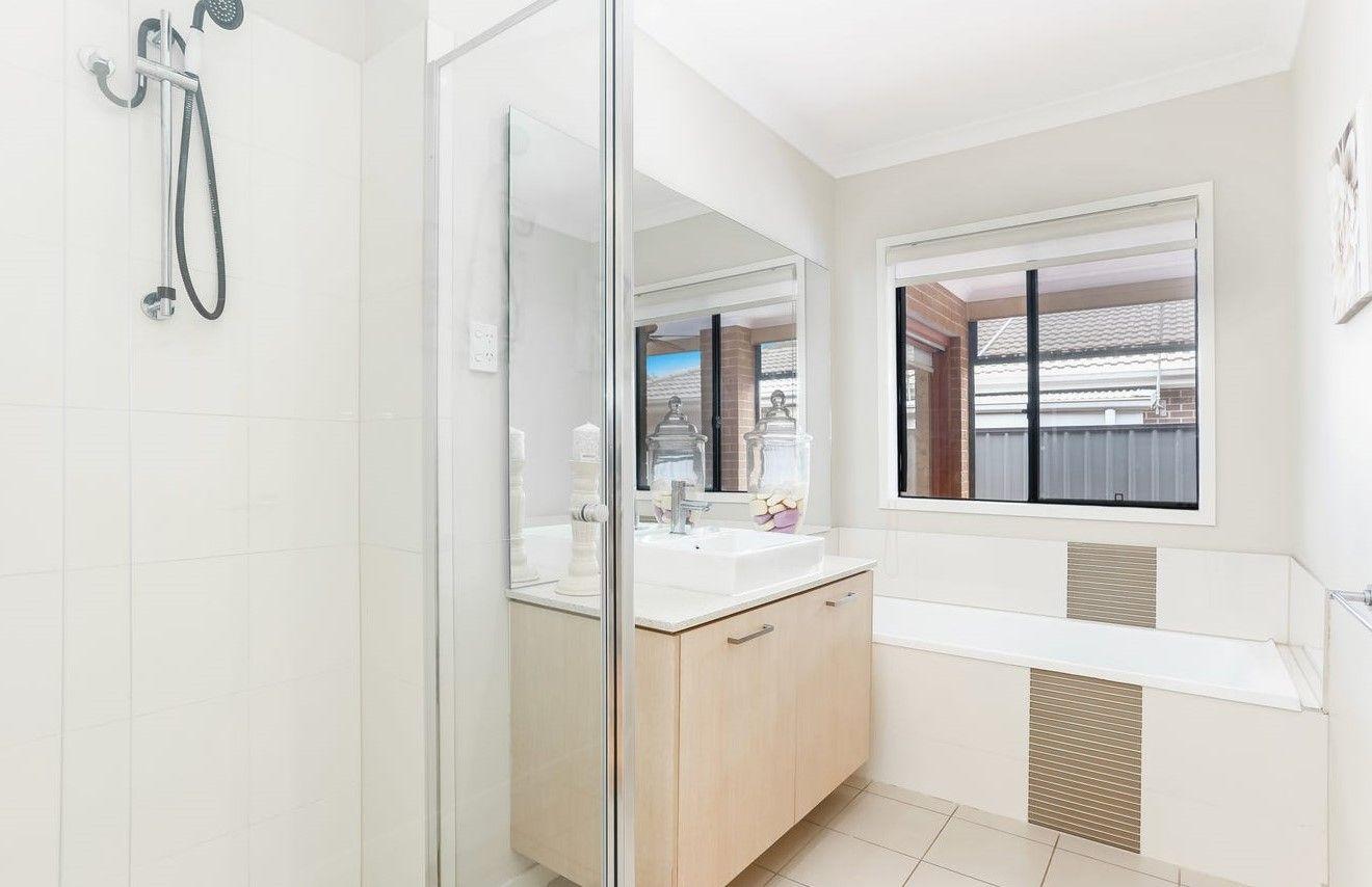 House for Rent: Craigieburn, VIC 3064, VIC, 3064