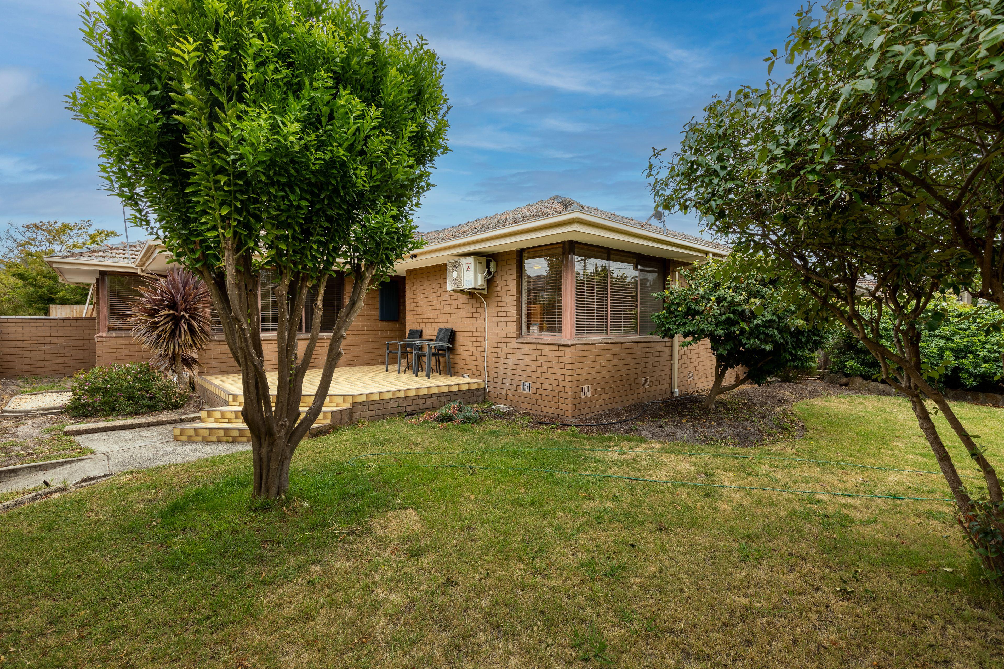 Prop-GPT: House: VIC Cheltenham, VIC 3192 Home For Rent
