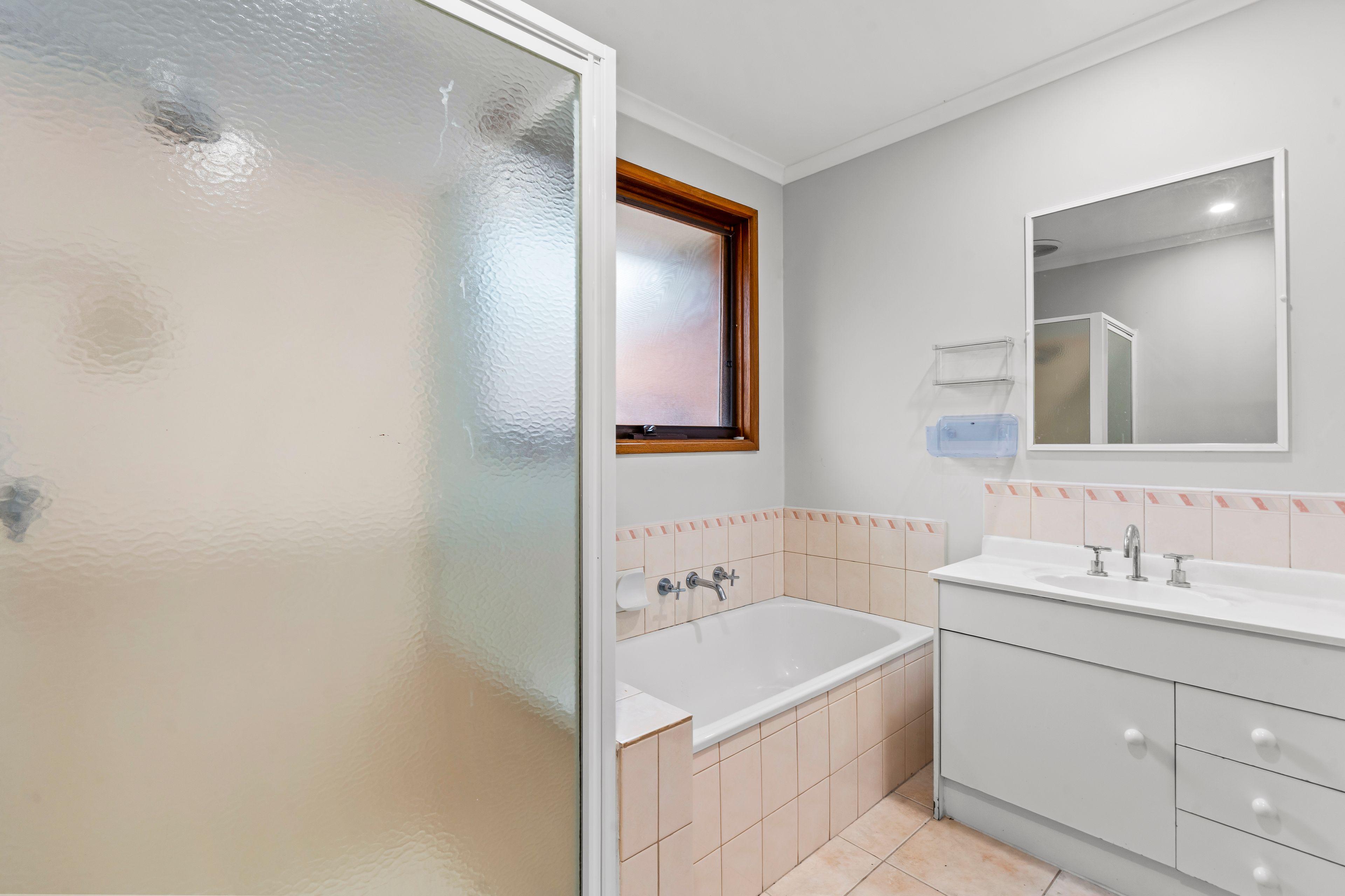 For Lease - 2/37-41 Denbigh Street, Frankston VIC 3199