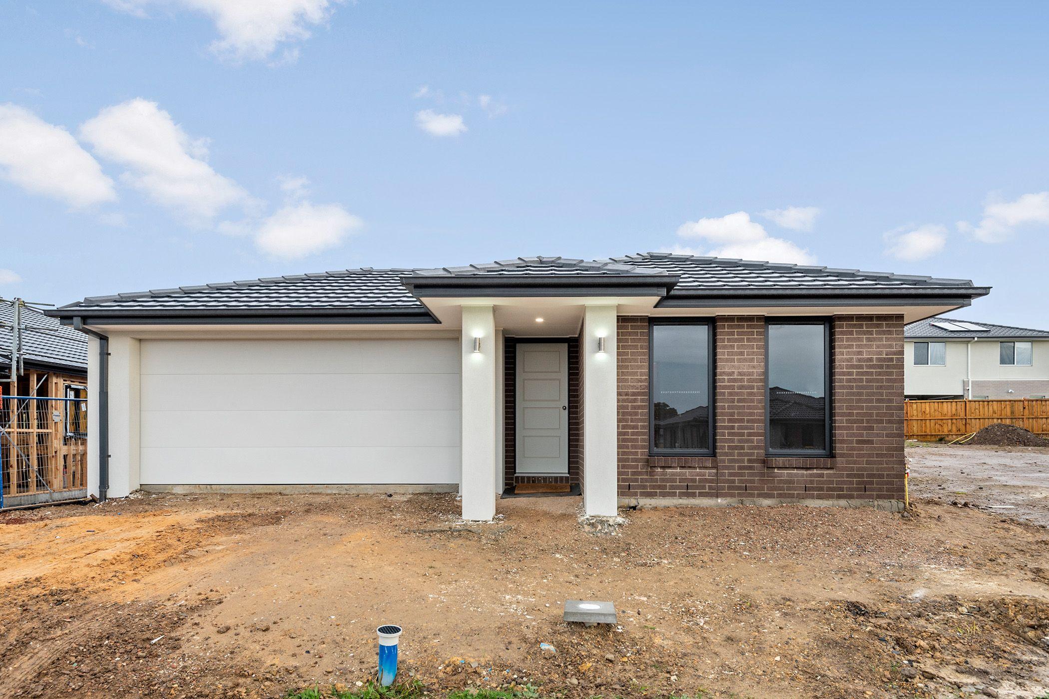 Prop-GPT: House: VIC Botanic Ridge, VIC 3977 Home For Rent