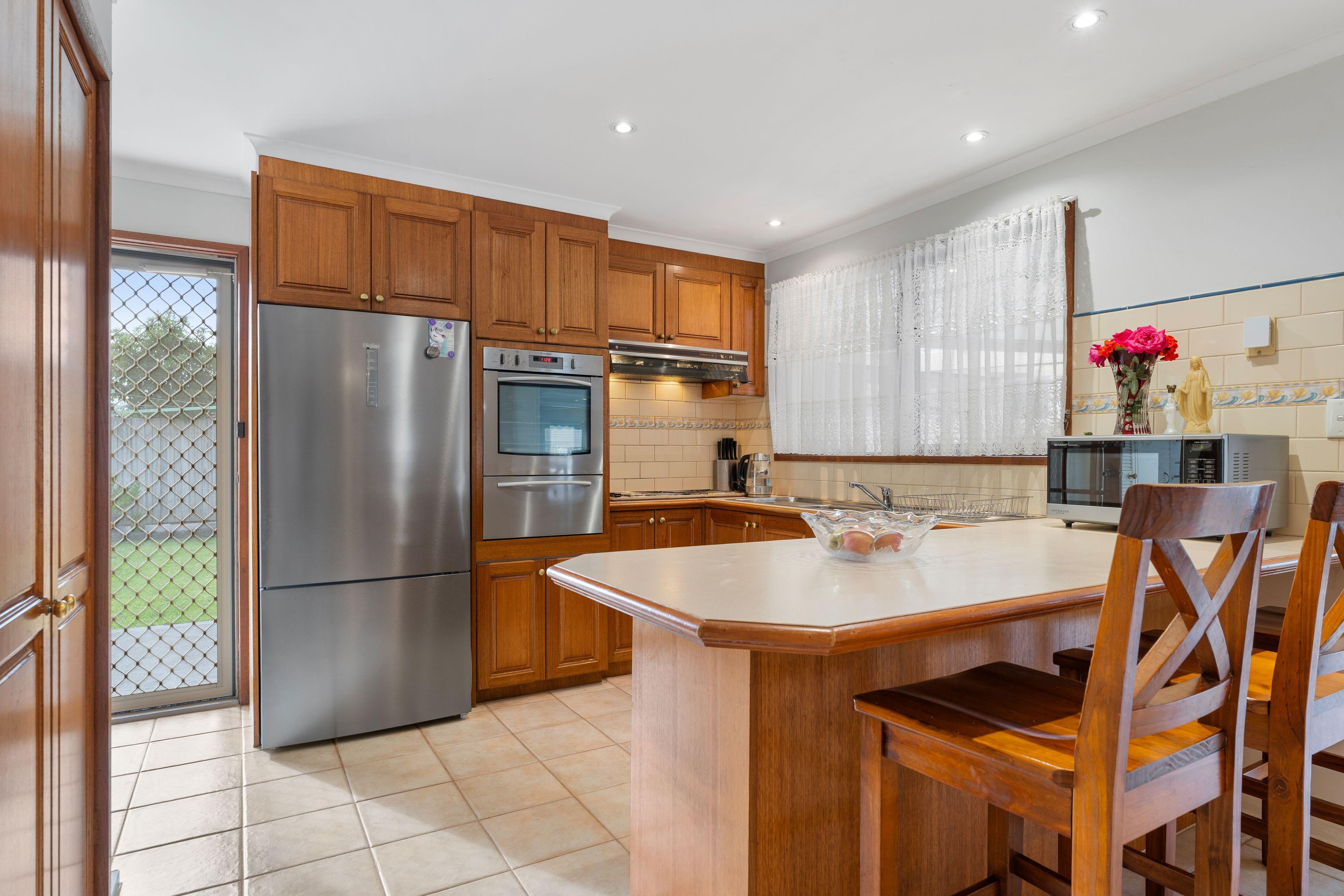 Immaculately Maintained Family Home!