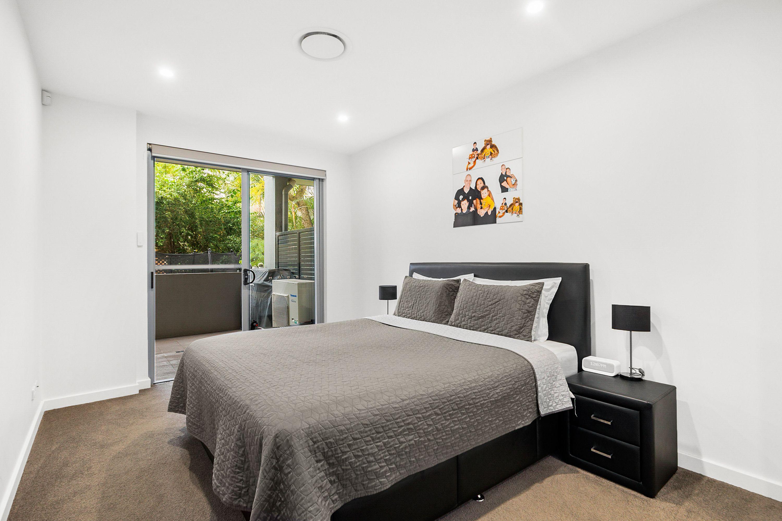 Architecturally Designed Ground Floor Thee Bedroom Apartment