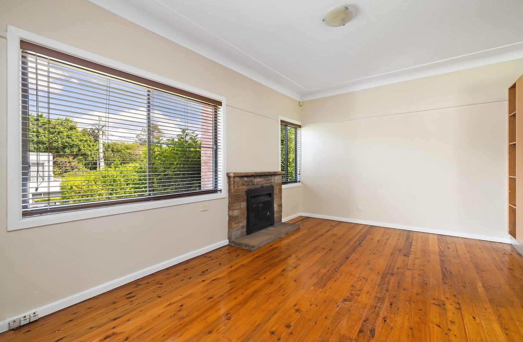 Classic home in a sought after pocket of Putney