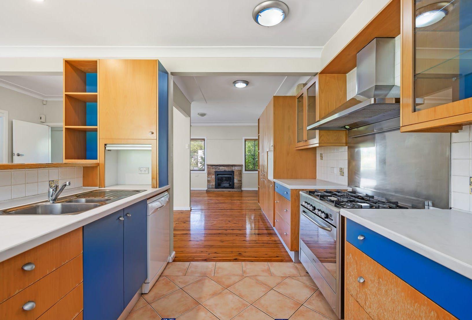 Classic home in a sought after pocket of Putney