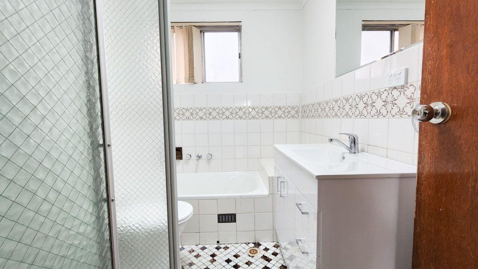 Prop-GPT: Unit: NSW Liverpool, NSW 2170 Home For Rent