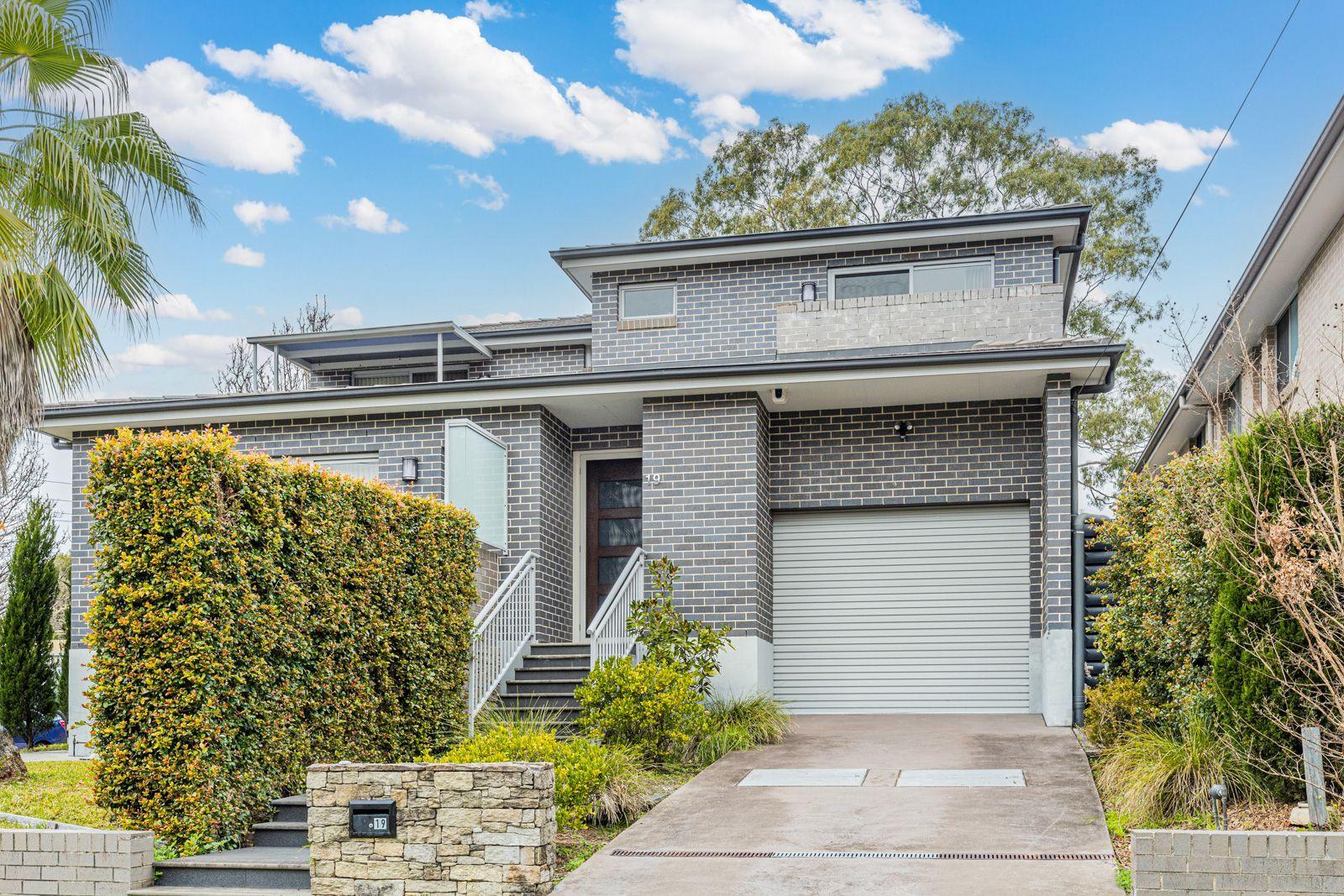 Modern, Private and Spacious Duplex!