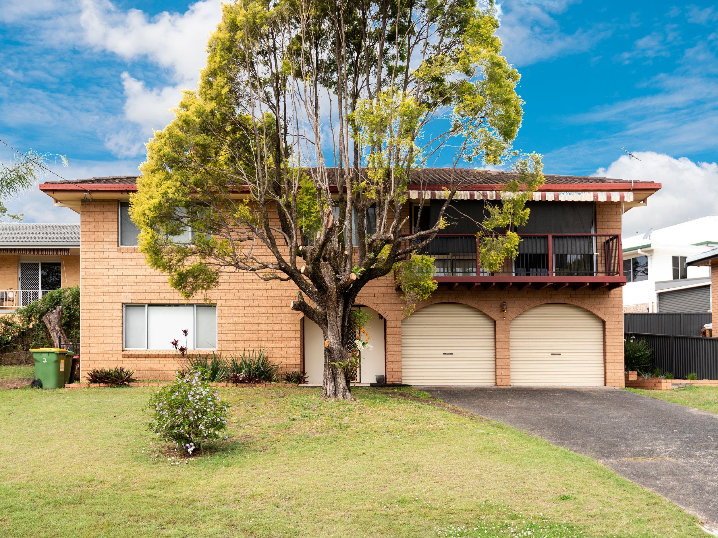 Prop-GPT: House: NSW Lismore Heights, NSW 2480 Home For Rent