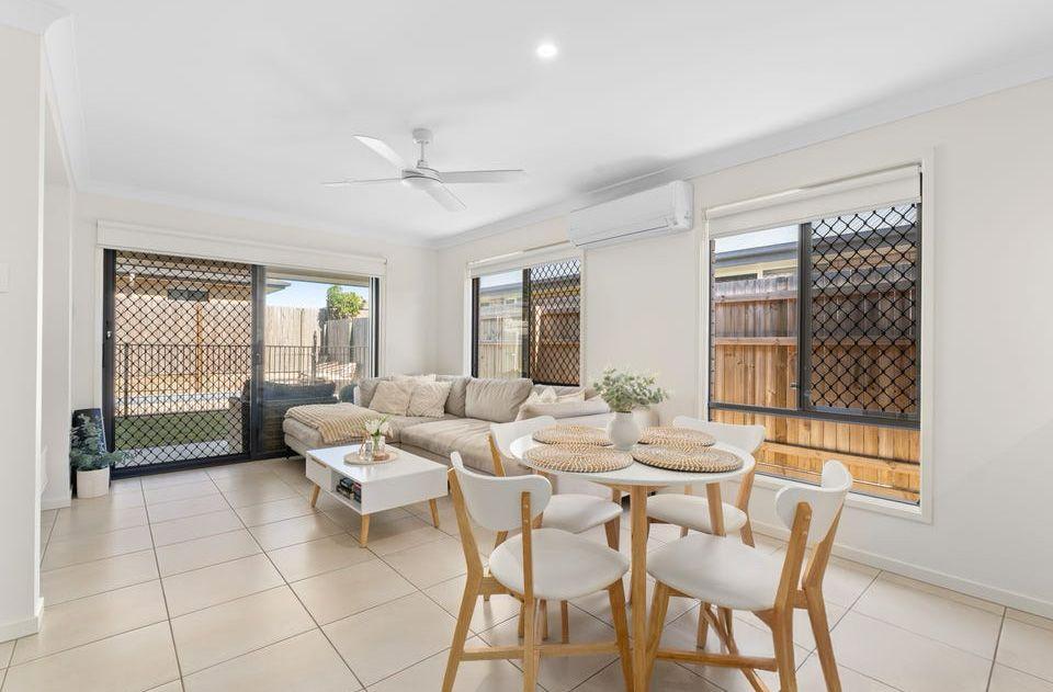 Modern Family Oasis with Pool - Peaceful Living at 4 Bowen Street, South Maclean