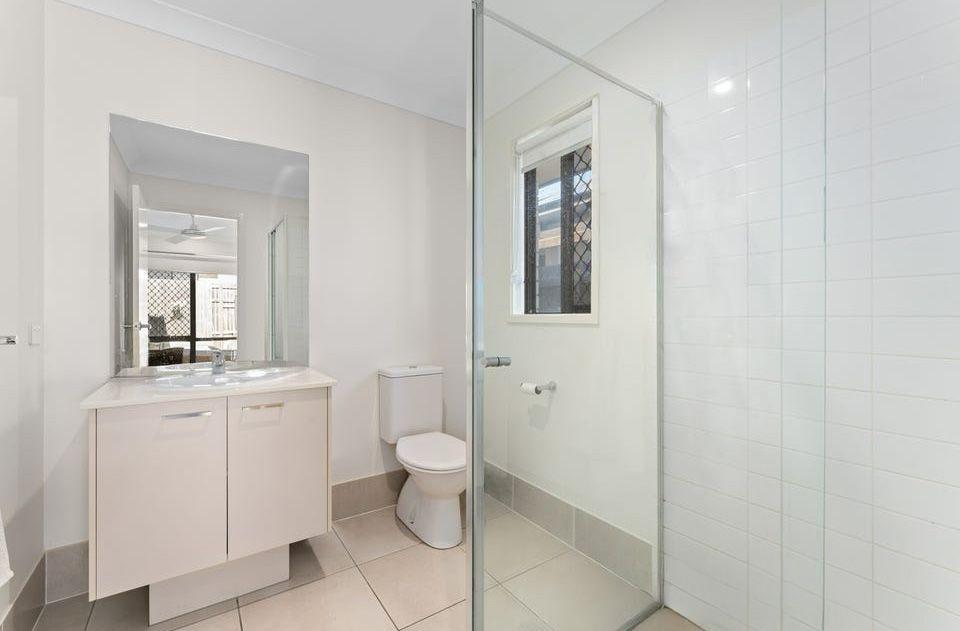 Modern Family Oasis with Pool - Peaceful Living at 4 Bowen Street, South Maclean