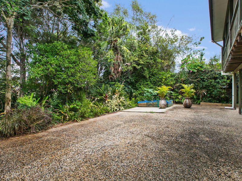 Teenage Retreat with Kitchenette!