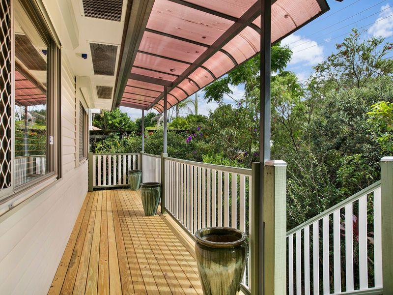 Teenage Retreat with Kitchenette!