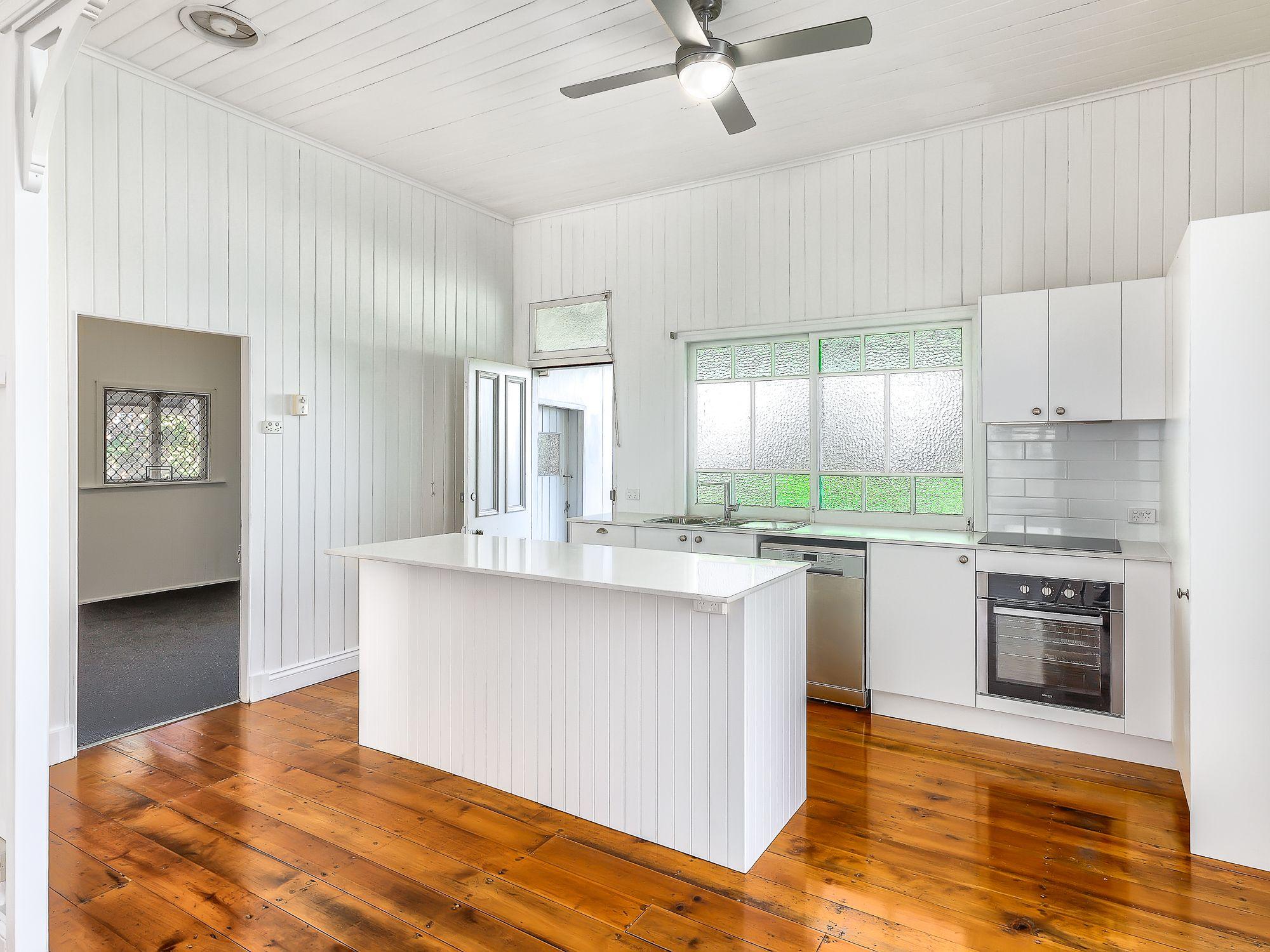 Convenience in Greenslopes