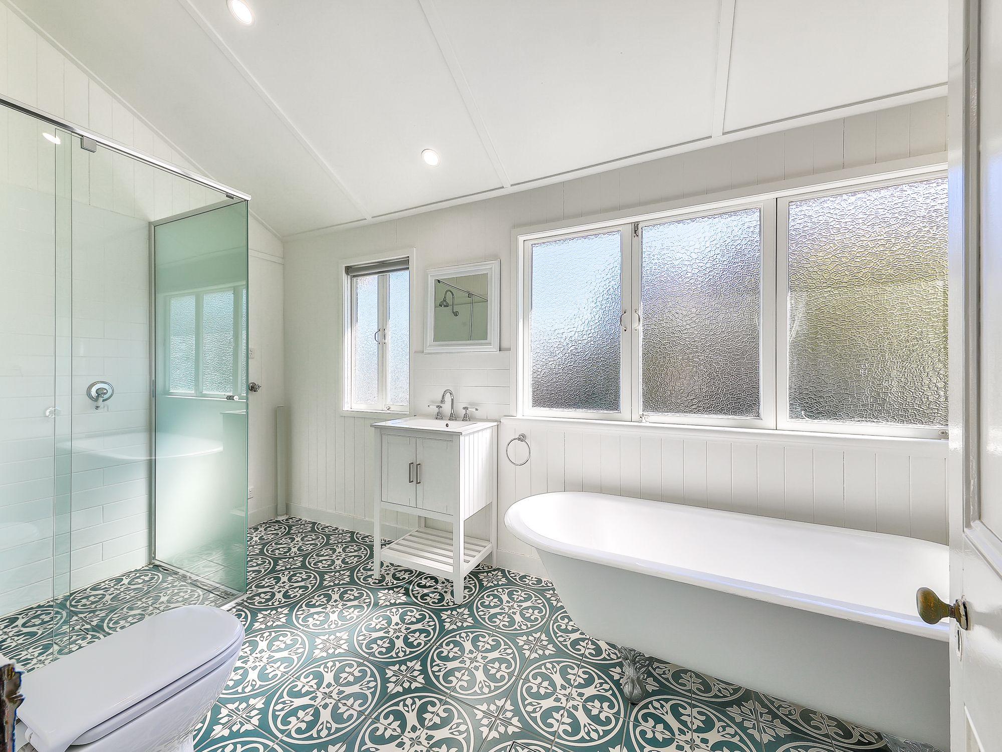 Convenience in Greenslopes