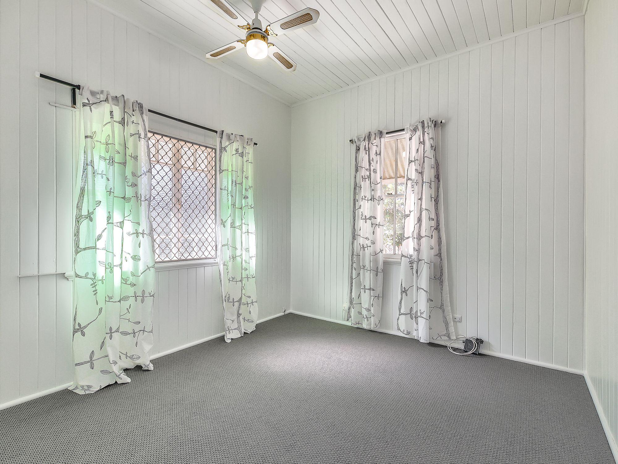 Convenience in Greenslopes