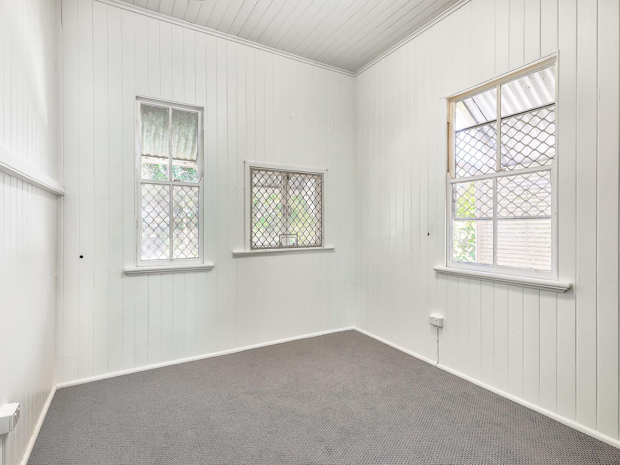 Convenience in Greenslopes