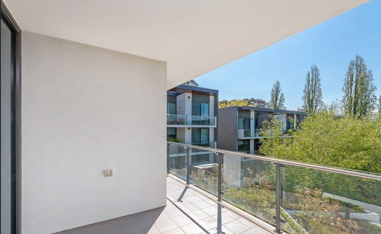 Executive apartment in The Amaya complex - Griffith