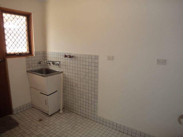 3 Bedroom Home set up for horses!!