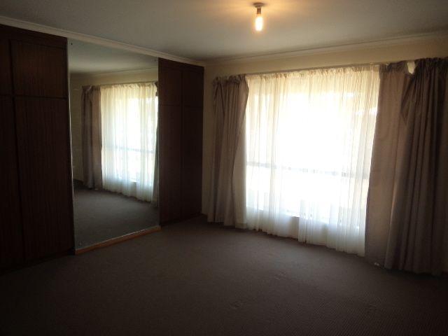 3 Bedroom Home set up for horses!!