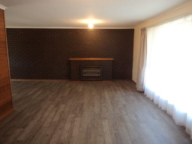 3 Bedroom Home set up for horses!!