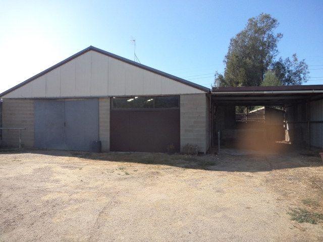 3 Bedroom Home set up for horses!!