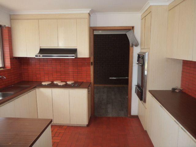 3 Bedroom Home set up for horses!!
