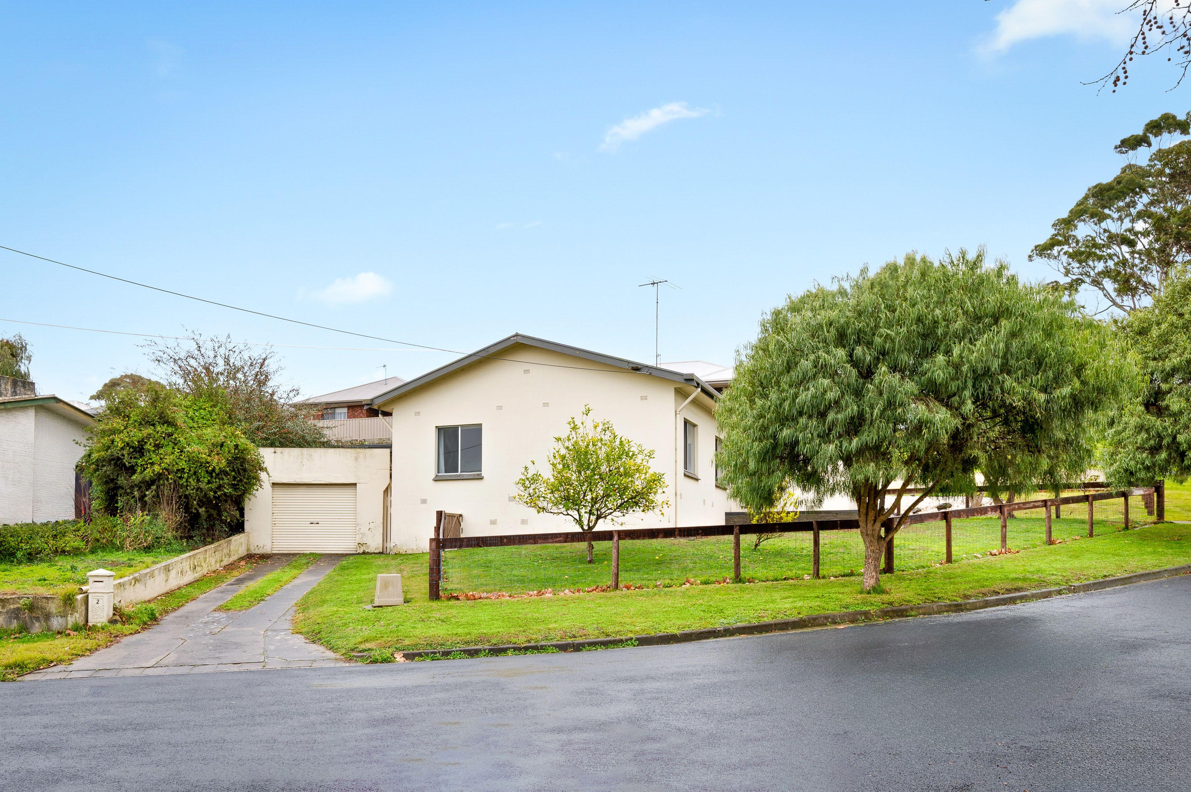 Prop-GPT: House: SA Mount Gambier, SA 5290 Home For Rent