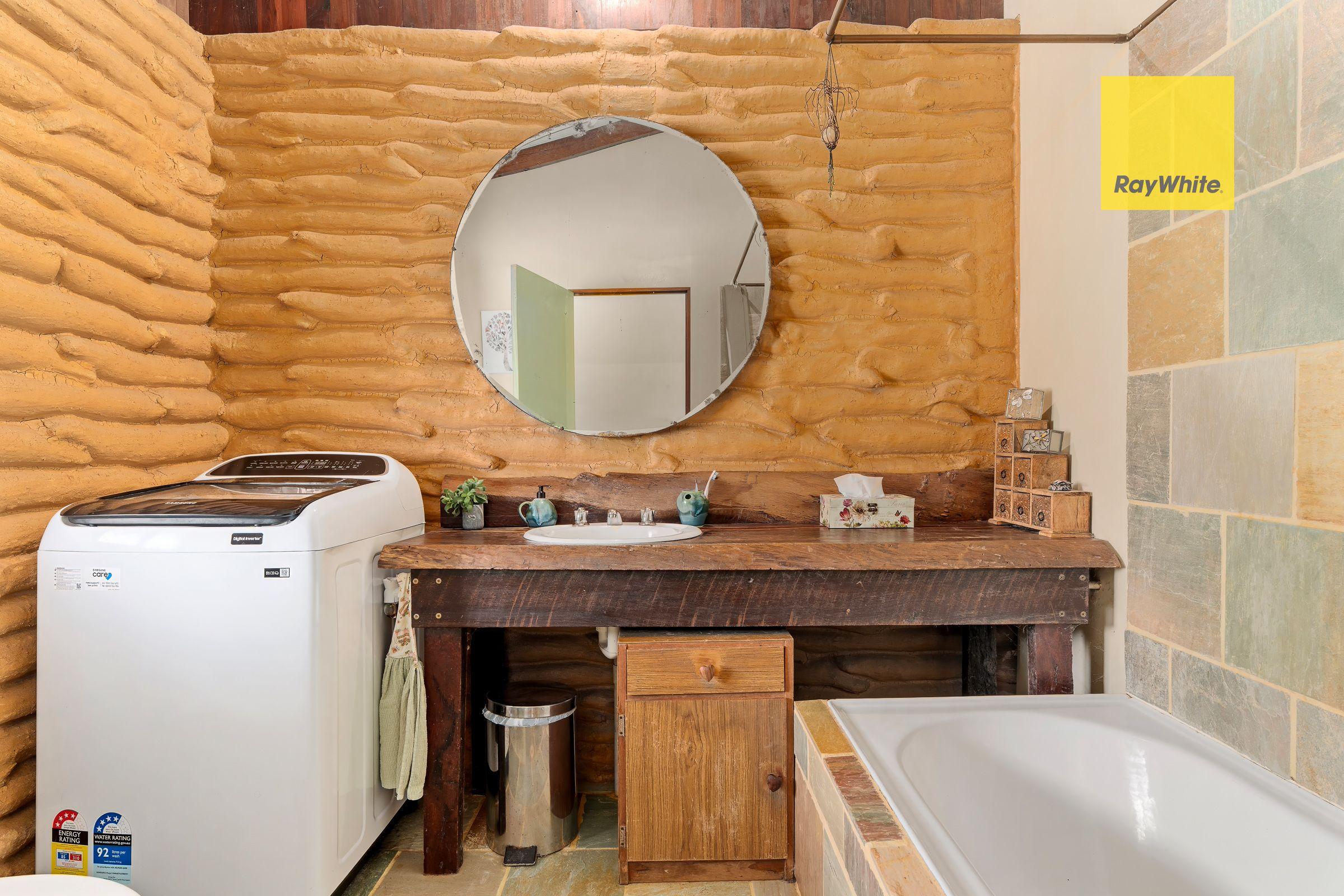 106 Acres of Off-Grid Freedom in Magical Meerup